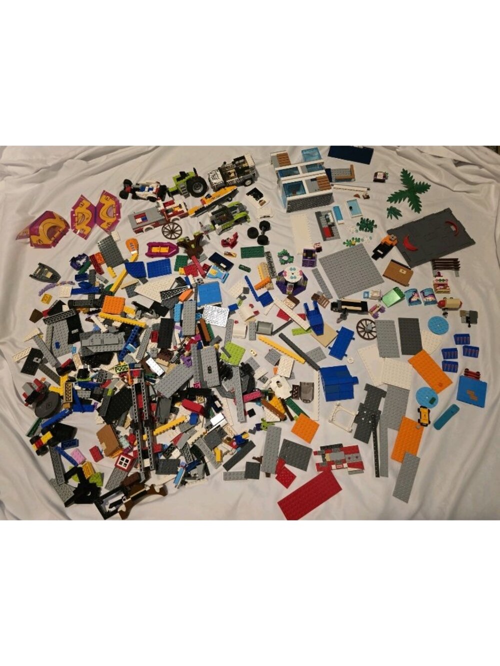 Bulk LEGO Bricks – 6.9 lbs Lot Multicolor Mixed Pieces Broken Up Sets